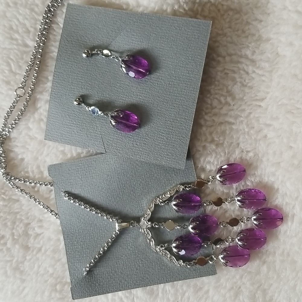 CLIP EARRINGS & necklace